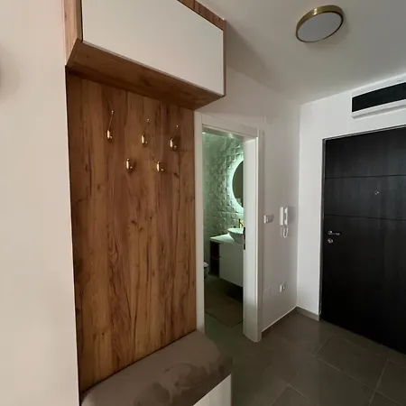 Elita * Ivisovo Greblje